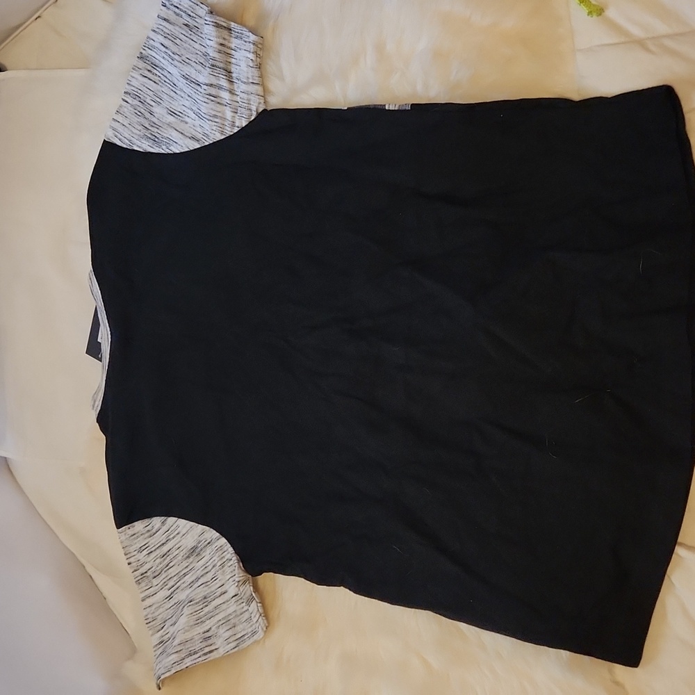 Distortion tee NWT - Picture 3 of 3